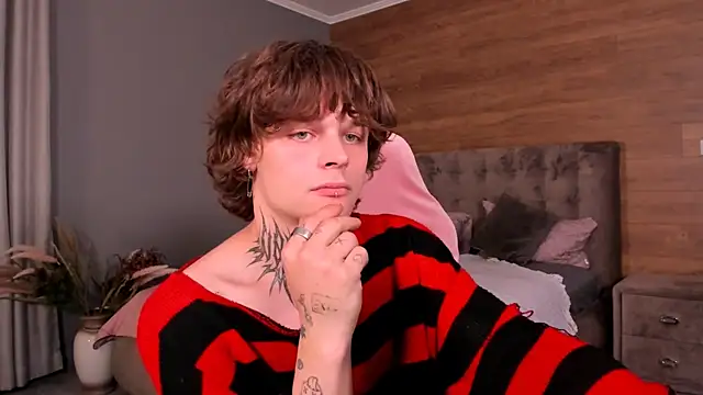 XXX chat uživo modela smoozie_kun