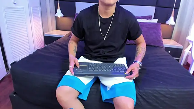 Pixelriott's Live XXX Chat