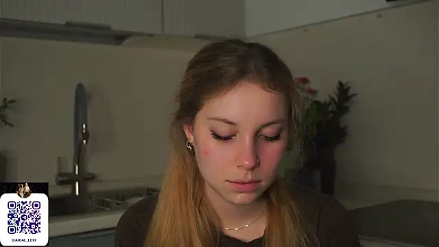 Chat XXX ao vivo de Sairallyn
