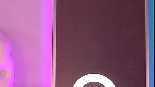 BellaNoirreのライブXXXチャット