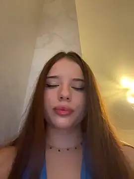 Immy_Megan élő XXX-chatje