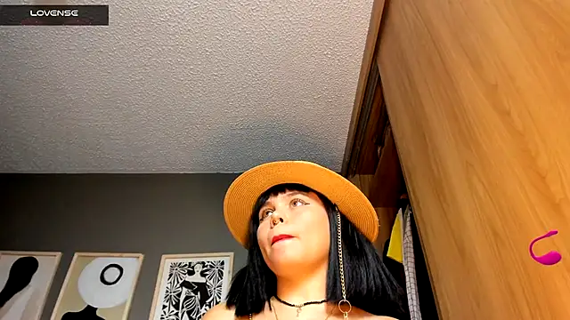 Chat XXX Live Bloom_Noor