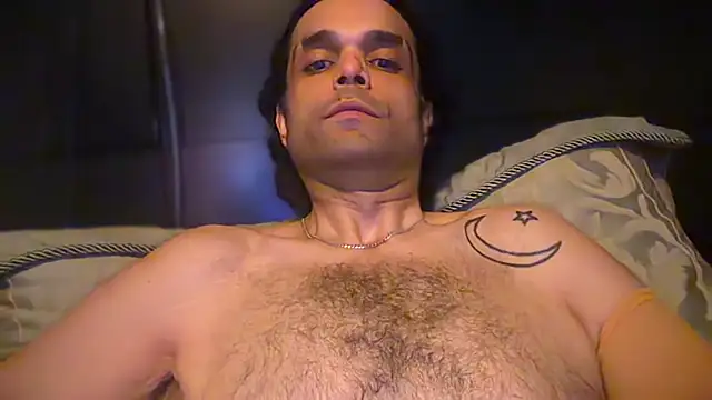 Chatroom XXX en direct de KungFuPanda001
