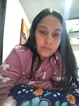 Chatroom XXX en direct de esmeralda_jadees