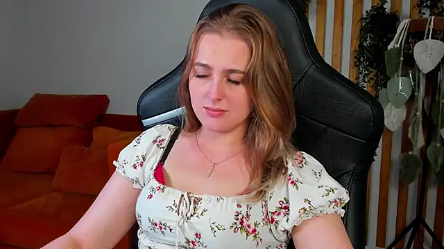 EllaBells Live XXX-Chat