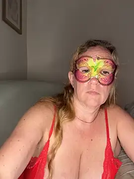 largeboobies30's Webcam Show