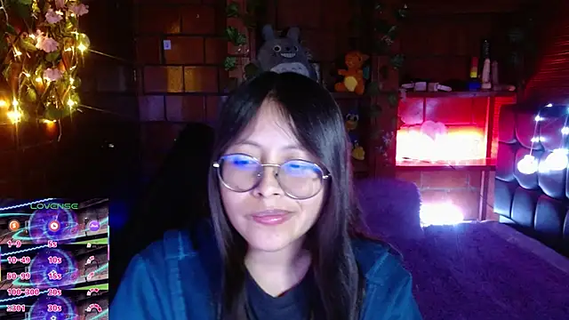 Chat +18 de MidoriQuiinn ao vivo