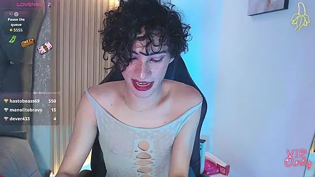 Chat +18 de Anaciet_Evans ao vivo