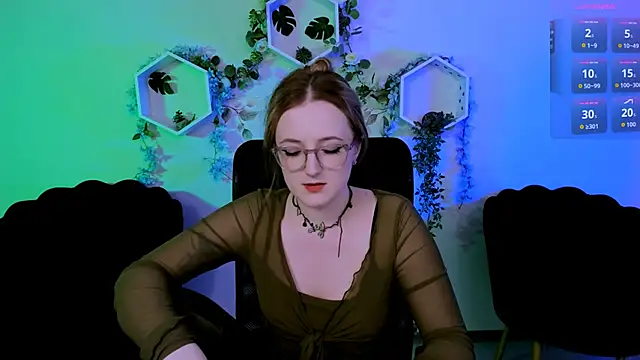 luna_berryy Chat XXX live