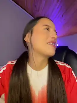 צ'אט XXX בשידור חי של Sofia18_pinkk