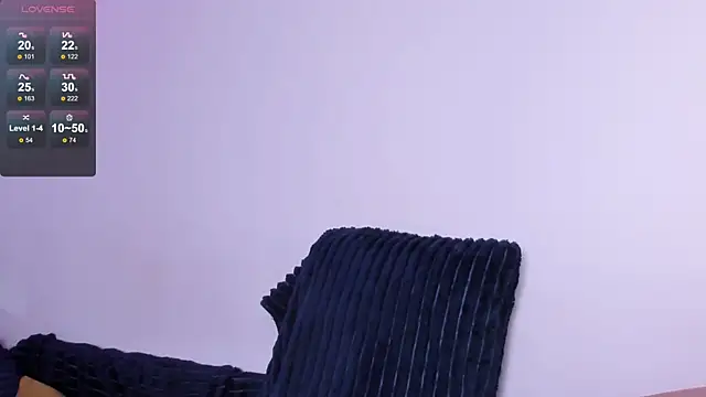 Chat +18 de miabellee_ ao vivo