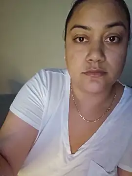 honeeyyy_pot's Live XXX Chat