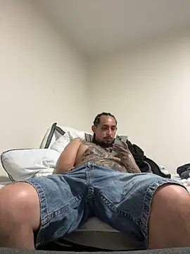 Longmoney444's Live XXX Chat