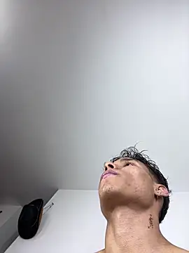 NelModel1 Live XXX Chat