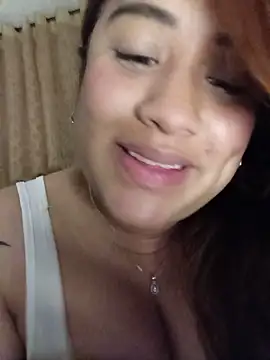 AriaGomez_'s Live XXX Chat