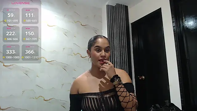 Chat XXX ao vivo de Liaa_cams