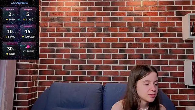 MyrtaMcclaney – Naživo XXX chat