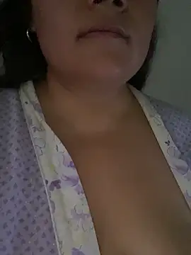 Chat XXX en directo de Maya_Manes