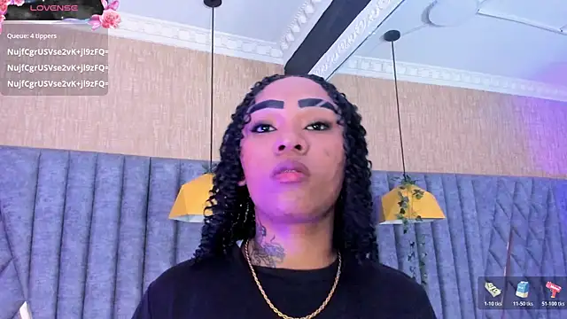 SkylerBloomm's Live XXX Chat