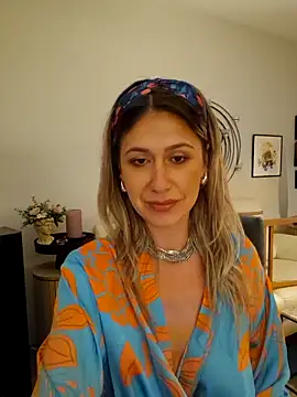 Chat +18 de CelynaRoss ao vivo