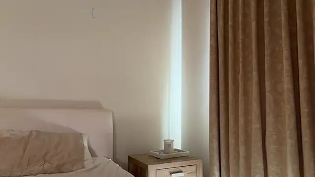 sieeena Adlı Modelin Canlı XXX Sohbeti