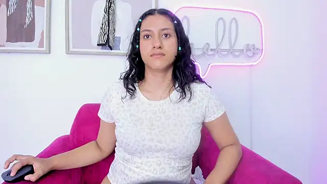 Chat +18 de niia7 ao vivo