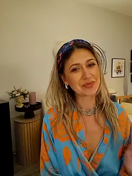 CelynaRoss' Live XXX Chat
