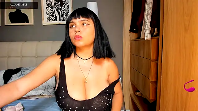 Chatroom XXX en direct de Bloom_Noor