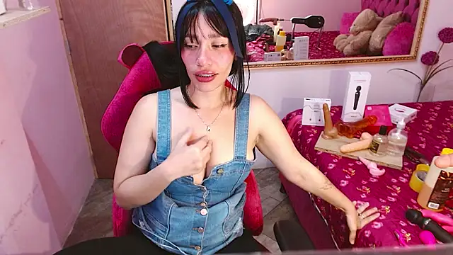 צ'אט XXX בשידור חי של IVET_CUTE1