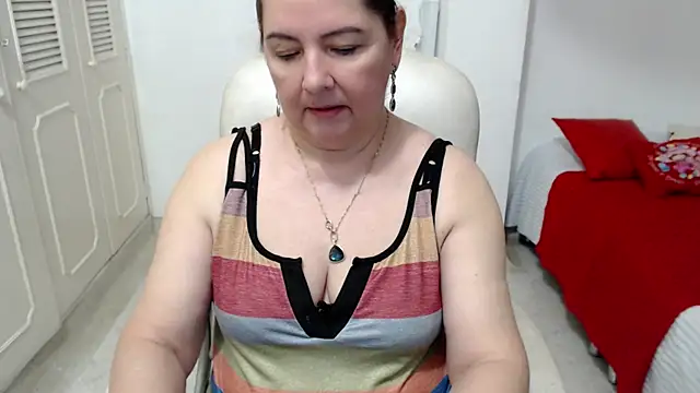 leonela_69 Live XXX-Chat