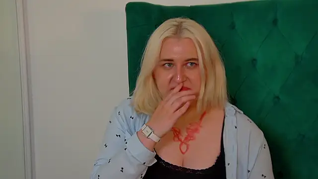LioraArdyn লাইভ XXX চ্যাট