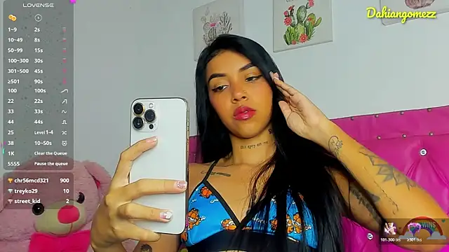 dahiiangomezz's Live XXX Chat