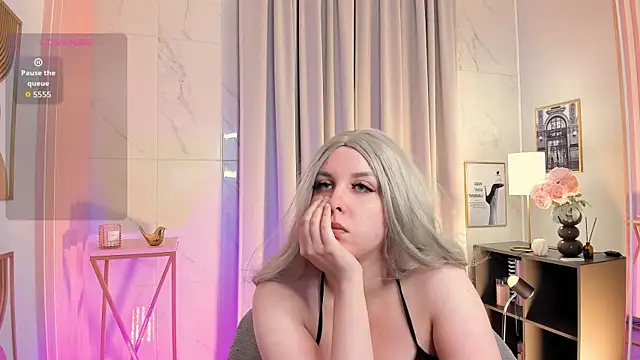 IceDafna's Live XXX Chat