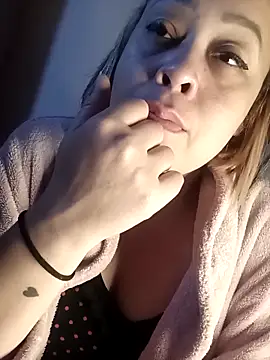 lualviz Live XXX Chat
