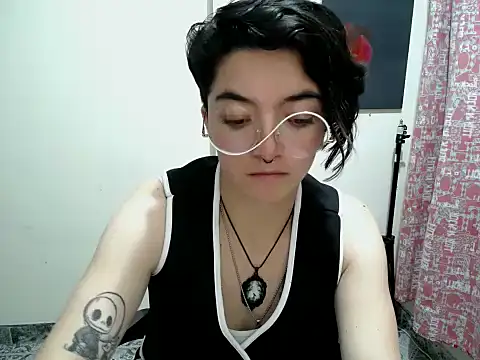 Came-IIn Live XXX chat