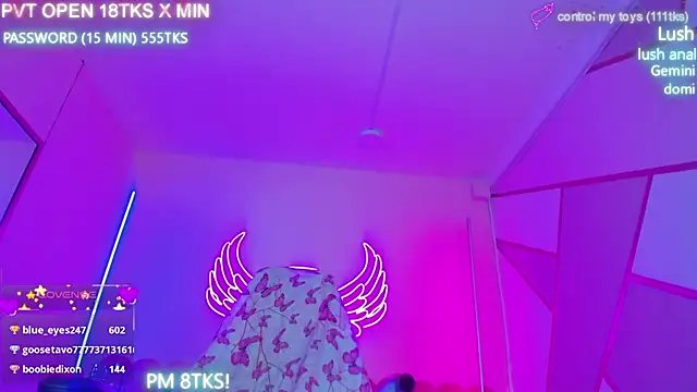 Chat XXX en directo de sallybrown_