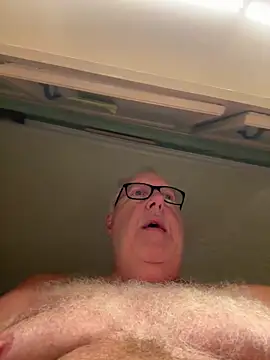 superbearboss – Naživo XXX chat