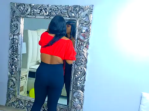 Chatroom XXX en direct de HeraChaspier