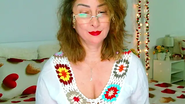 Tyana40のライブXXXチャット