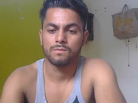 Stubborndesiboy's Live XXX Chat