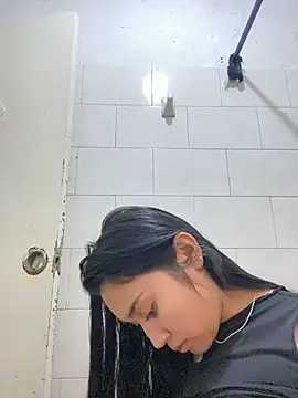 adaira31's Live XXX Chat