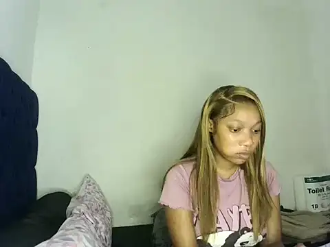 LustyBerryn Live XXX chat