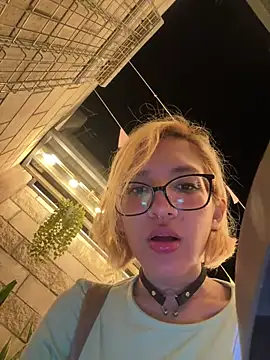 دردشة SweetBunnyGF الجنسية المباشرة