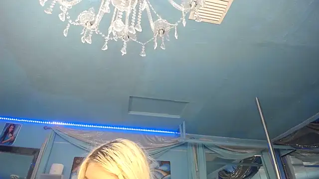 دردشة ADRIANNA_FOX الجنسية المباشرة