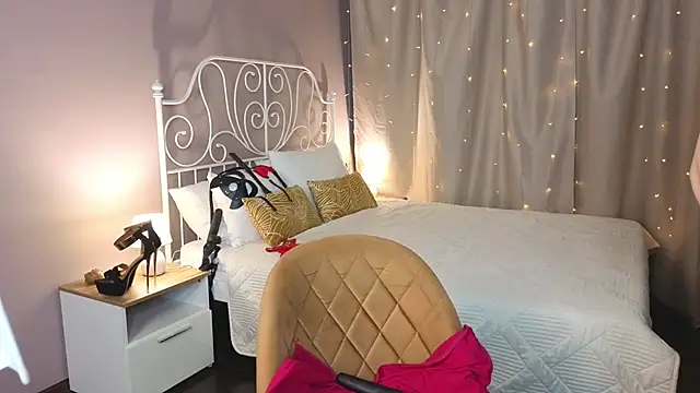 Aleksa_Foxy Chat XXX live