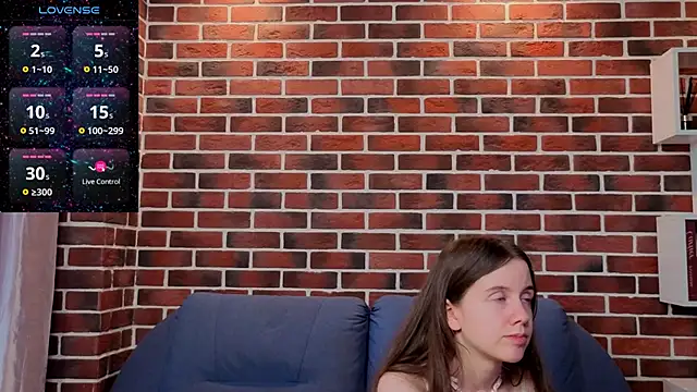 MyrtaMcclaney XXX чат на живо
