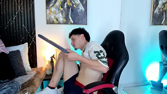 Alexlux1 Live XXX-chat