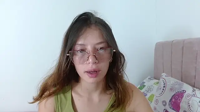 Tiiana: απευθείας συνομιλία ΧΧΧ