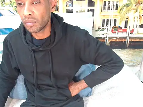 Chat XXX ao vivo de IndianMagicMike