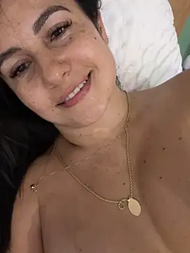 CarolinaLujan17's Live XXX Chat